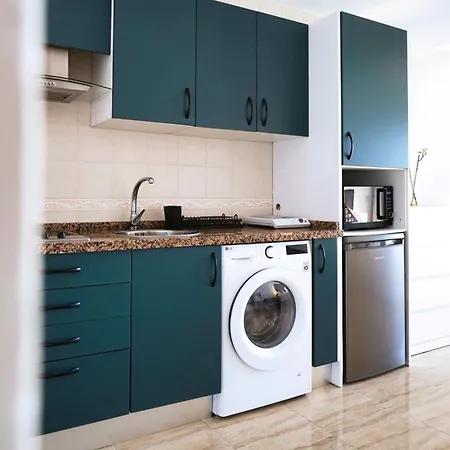 Apartment Nogalera Center With A Stunning Terrace Torremolinos